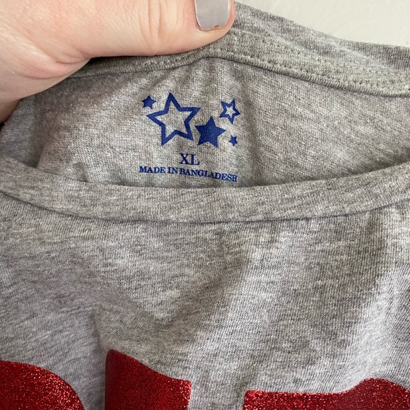 Red White & Brew T-shirt - Picture 2 of 2